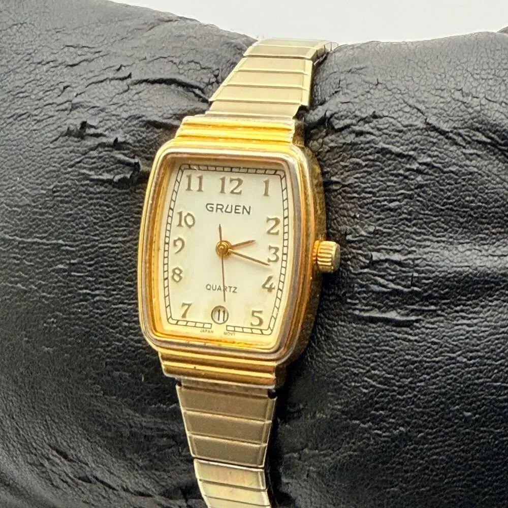 Elegant Vintage Gruen Quartz Gold-Tone Tank Watch Working